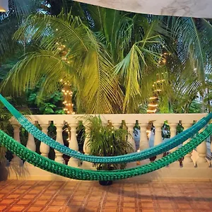 Casa Tropical By Mi Casa Es Tu Casa Pensión